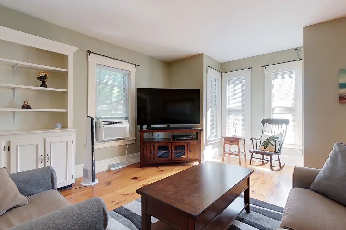 Photo of 25 Prospect St