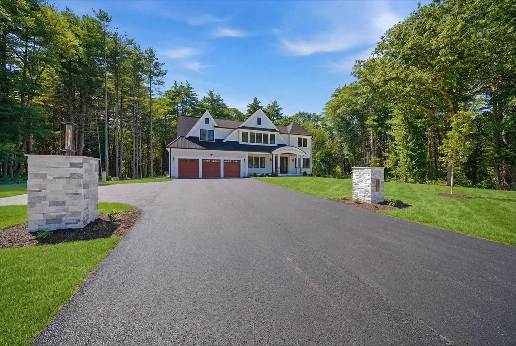 Photo of 21 Nolan Cir