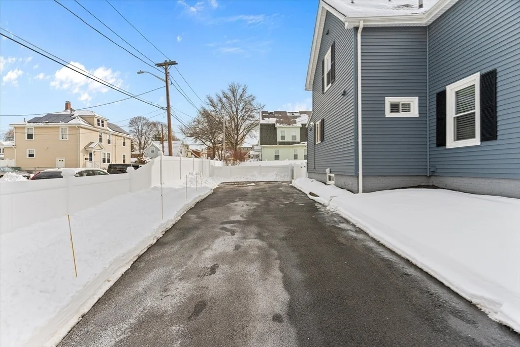 Photo of 39 Perley St