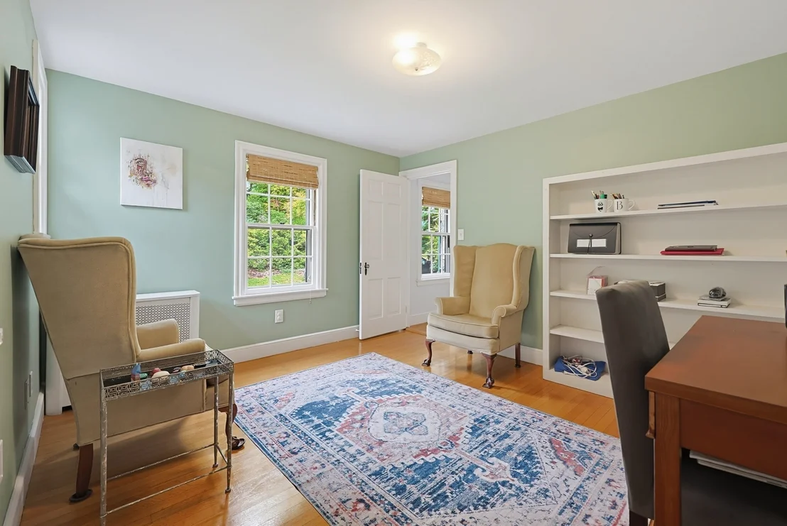 Photo of 28 Drury Ln