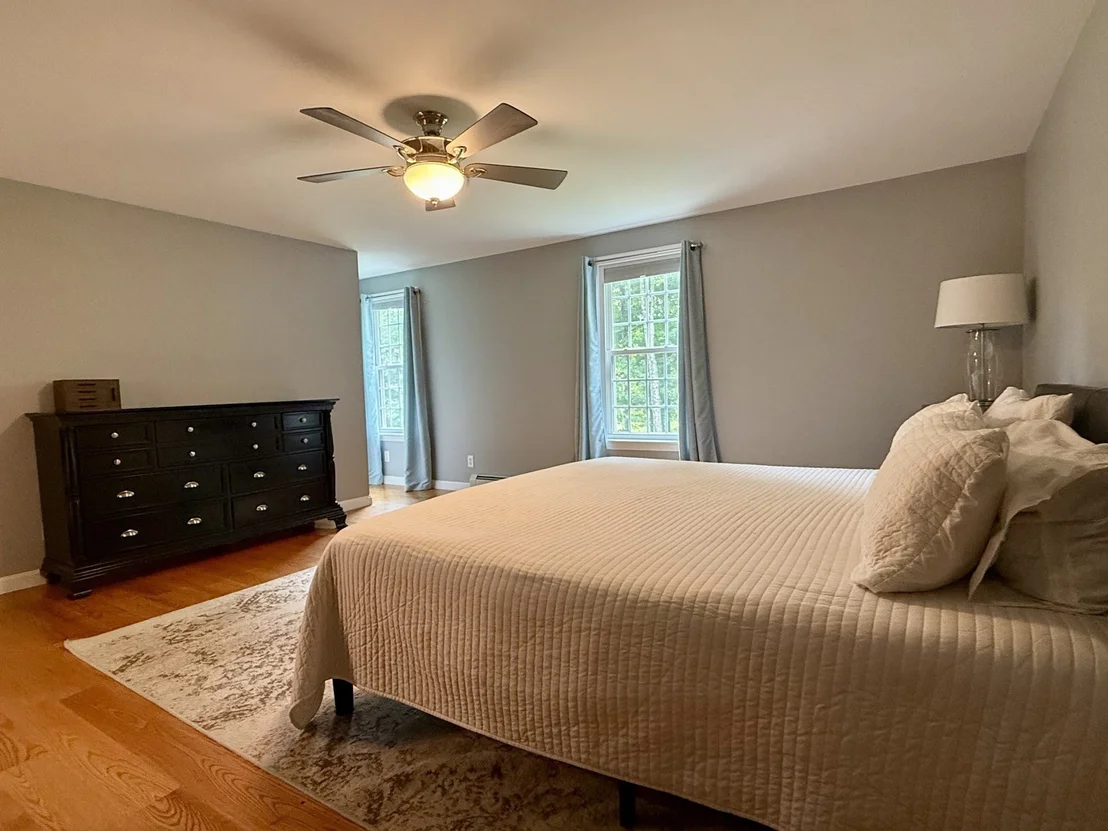 Photo of 823 Moore Rd