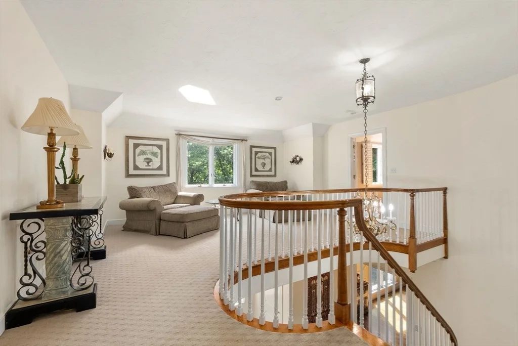 Photo of 11 Fox Run Rd