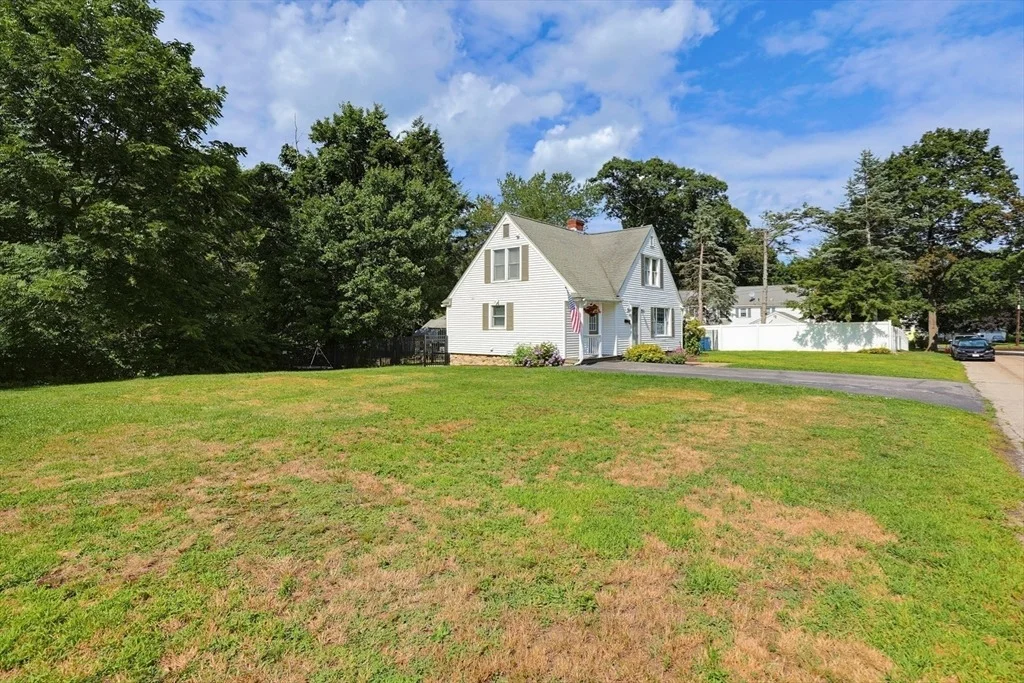 Photo of 4 Loring St