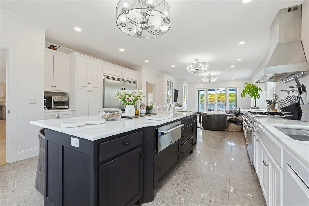 Photo of 922 Drift Rd