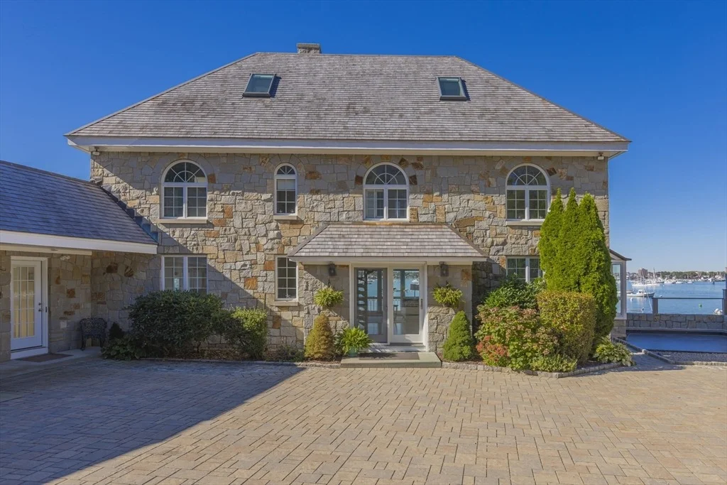 Photo of 89 Naugus Ave