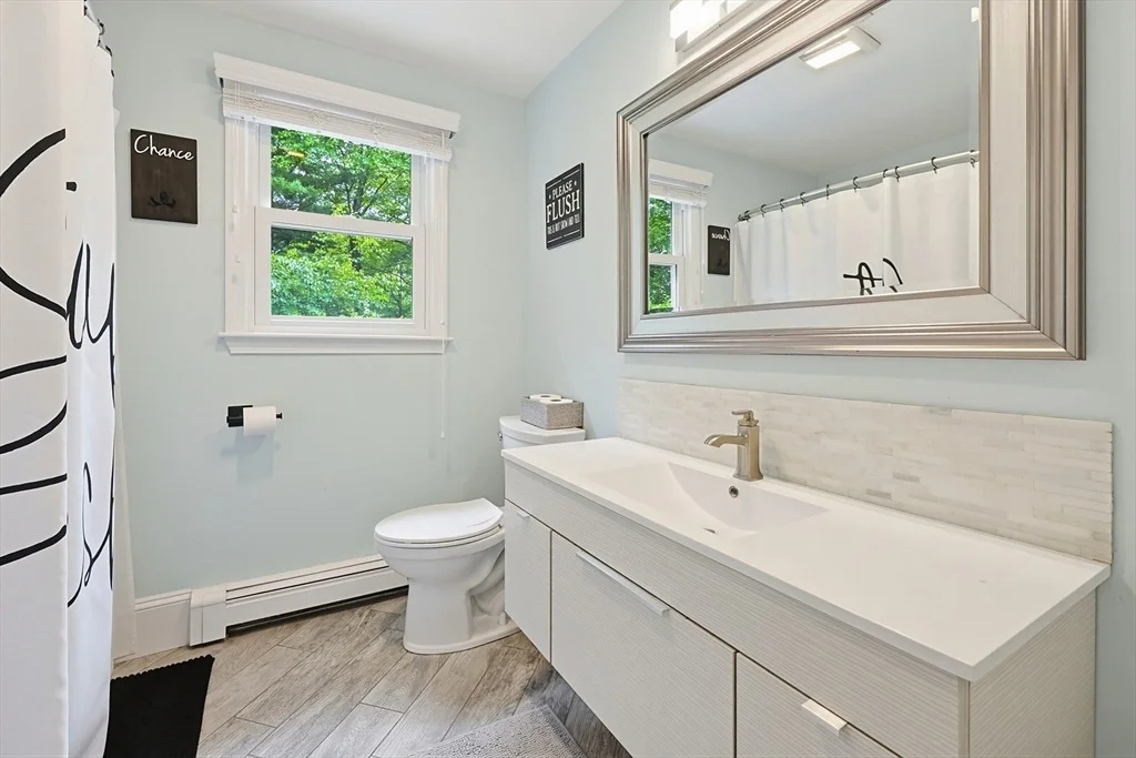 Photo of 1 Leone Ln