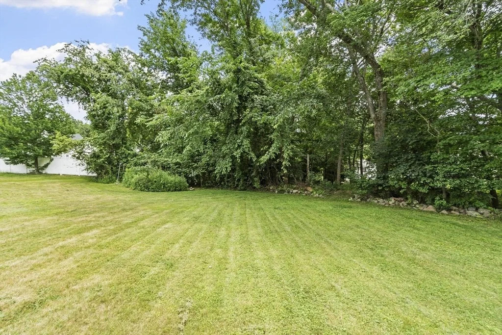 Photo of 2 Appletree Lane