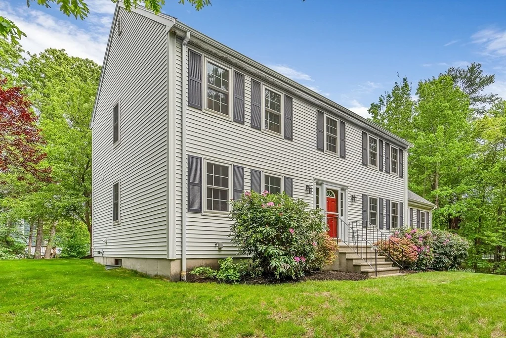 Photo of 5 Lost Hill Dr