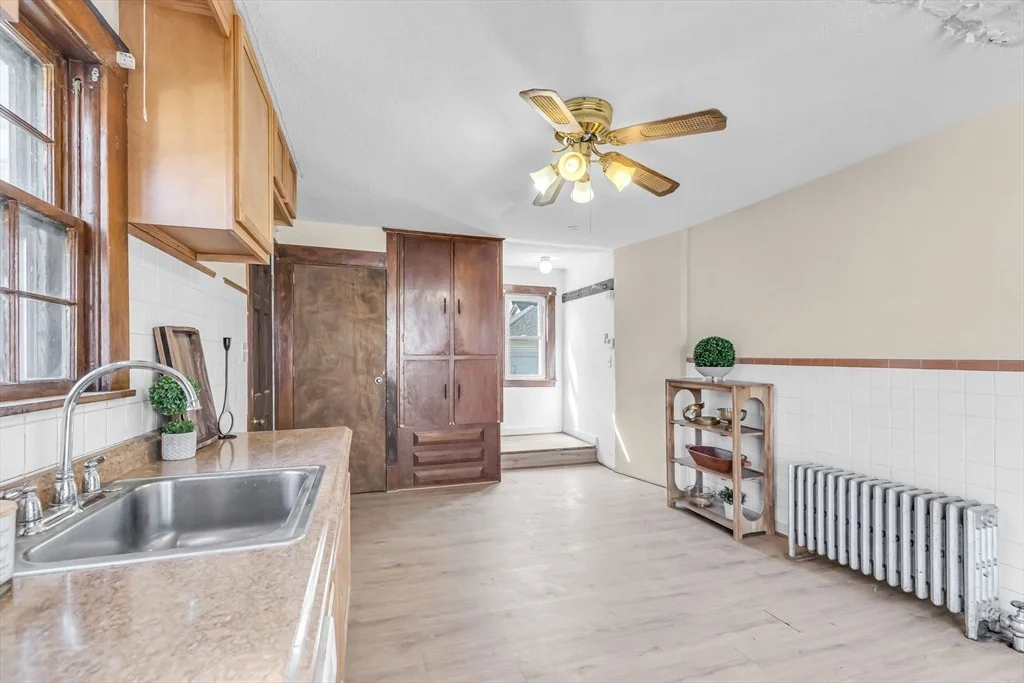 Photo of 274 Commonwealth Ave