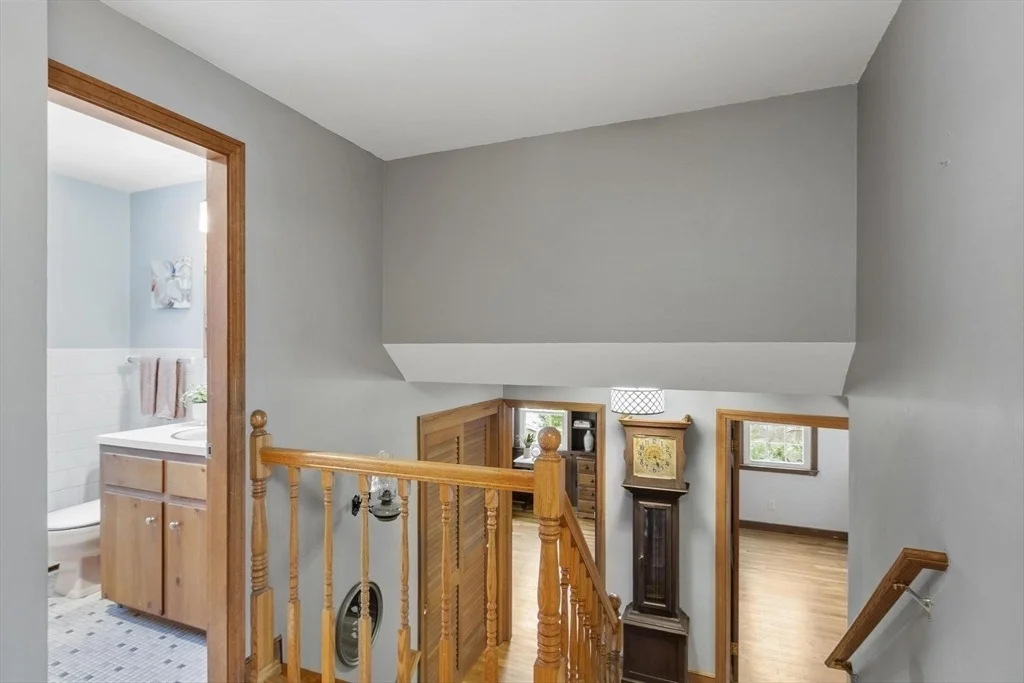 Photo of 11 Ethelyn Cir