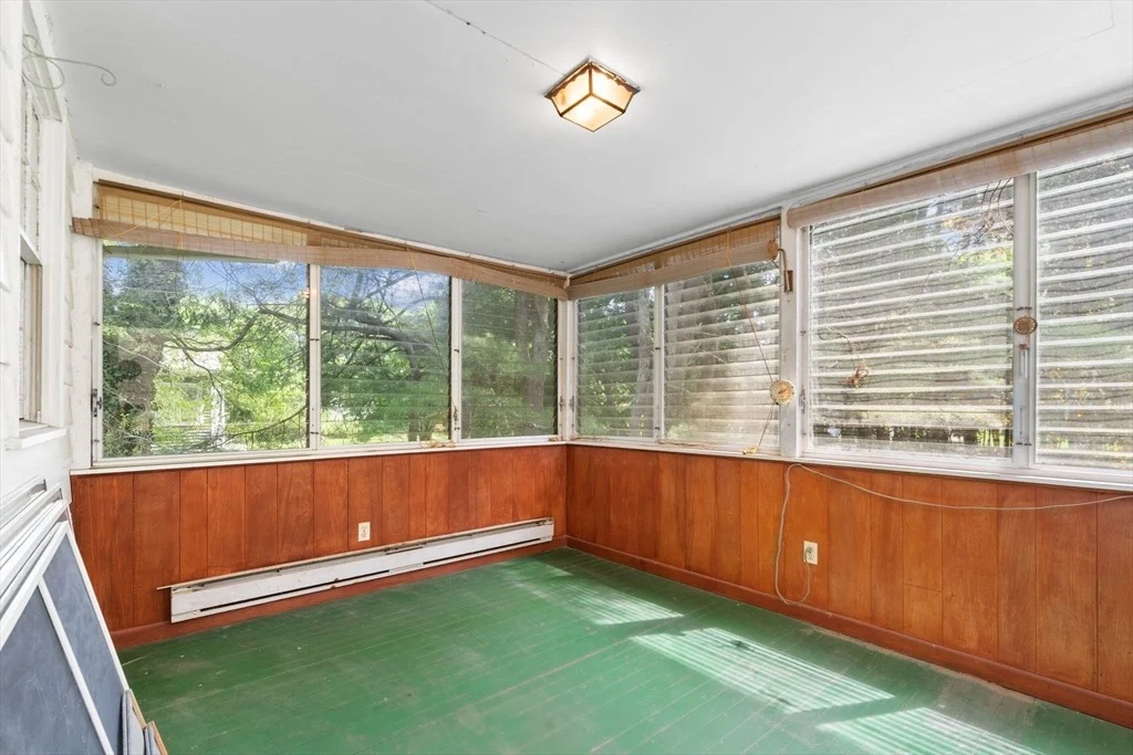 Photo of 348 Belknap