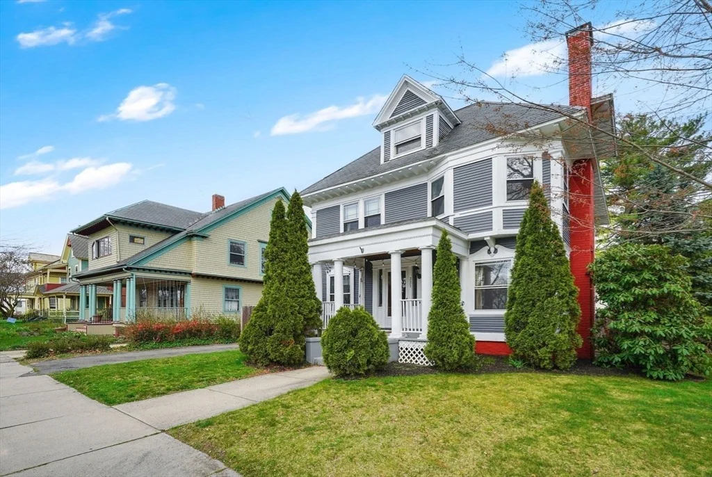Photo of 227 Forest Park Ave