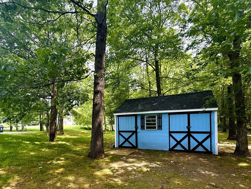 Photo of 6 Debbie Lane