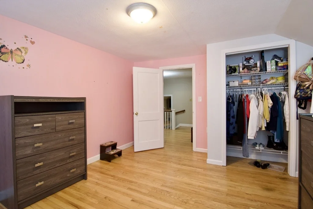 Photo of 55 Bridle Path Rd