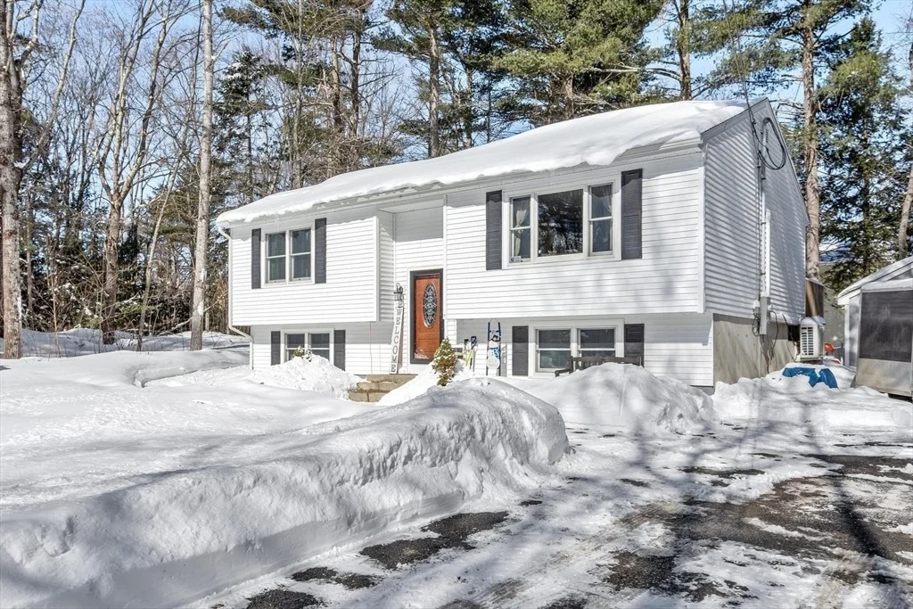 Photo of 6 Balsam Dr