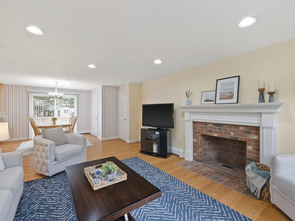 Photo of 48 Lexington Drive