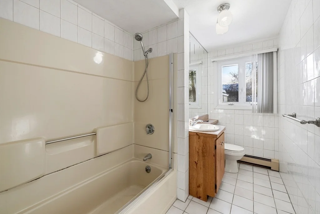 Photo of 15 Alida Rd