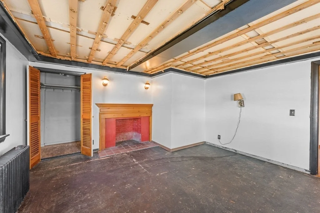 Photo of 90 Water St