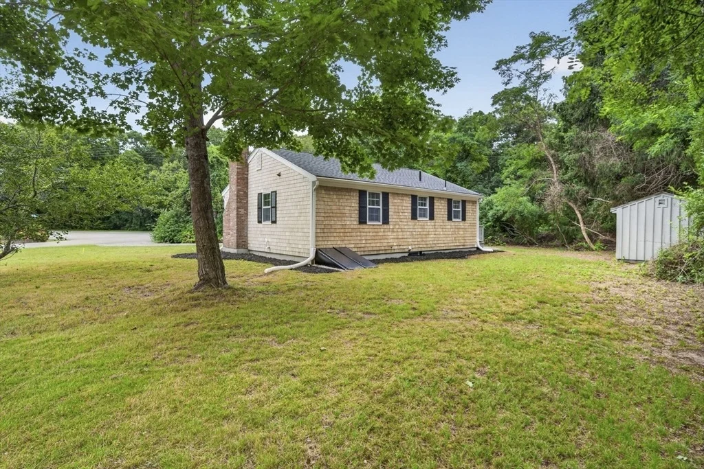 Photo of 230 Race Ln