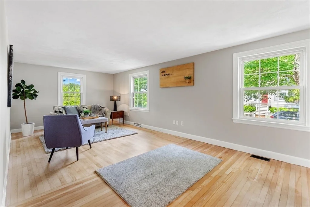 Photo of 10 Wolcott St