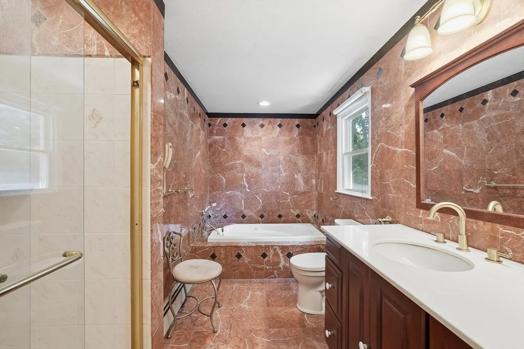 Photo of 41 Lamplighter Dr