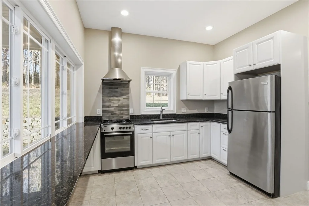 Photo of 71 Regency Place