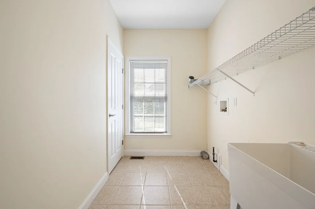 Photo of 81 Nicholas Dr