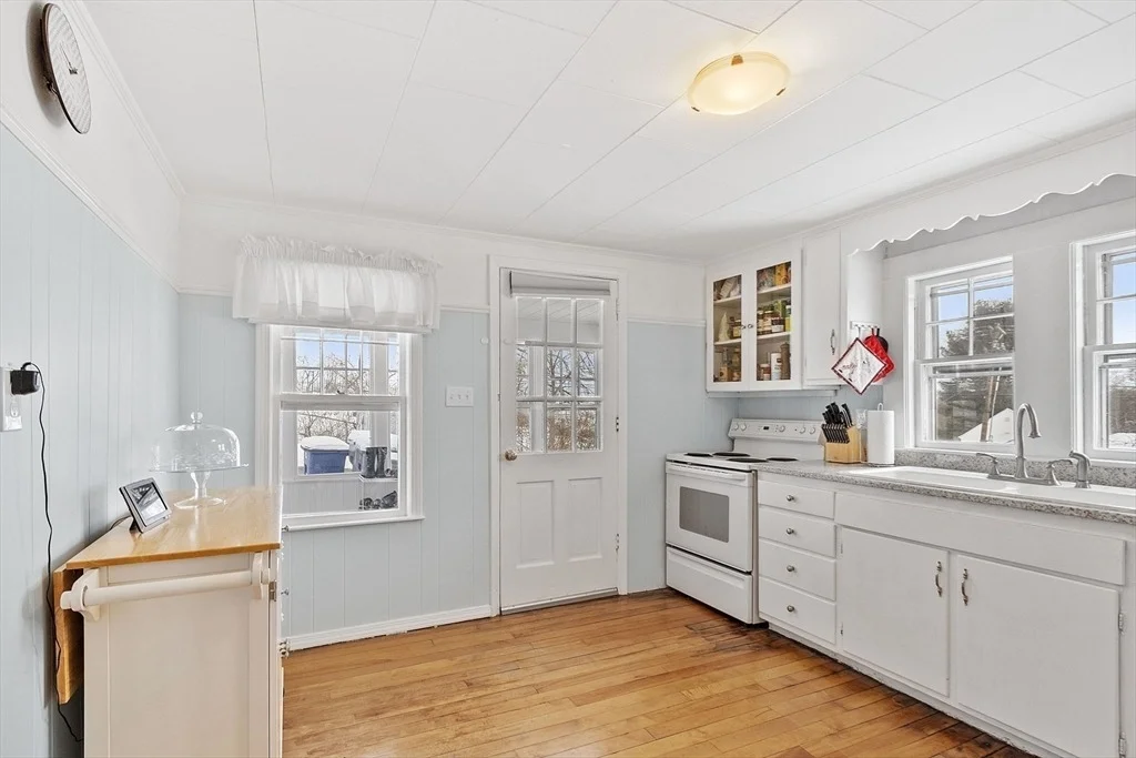 Photo of 232 Lowell St