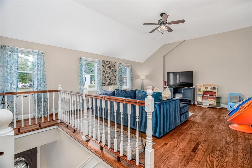 Photo of 12 Cole Farm Rd