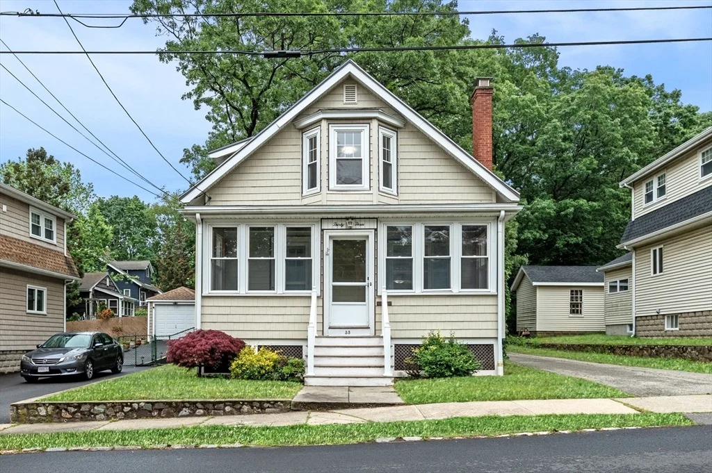Photo of 33 Intervale Ave