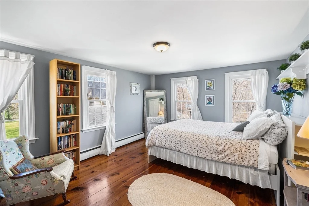 Photo of 416 Boston Rd