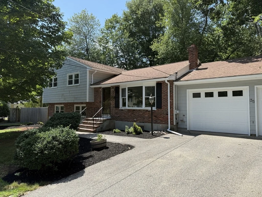 Photo of 35 Rustic Dr