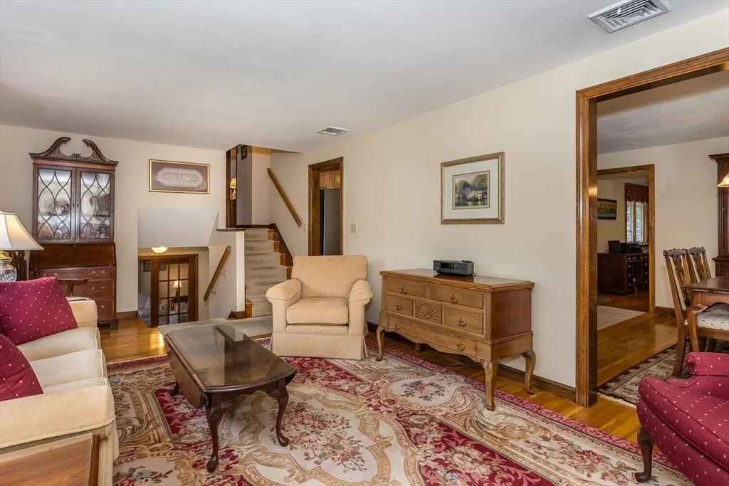Photo of 8 Walnut Street