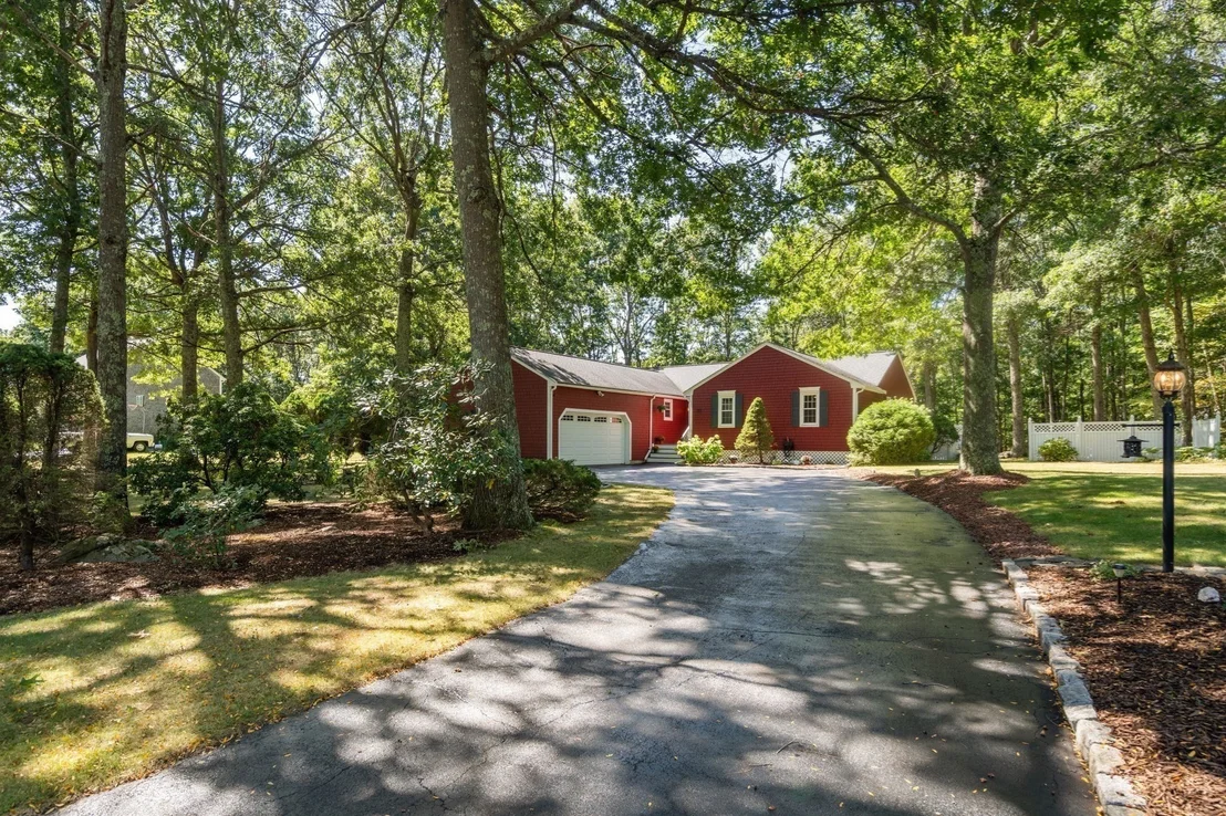 Photo of 20 Wexford Dr