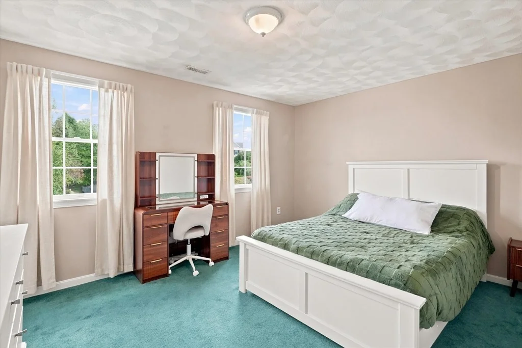 Photo of 33 Fairway Dr