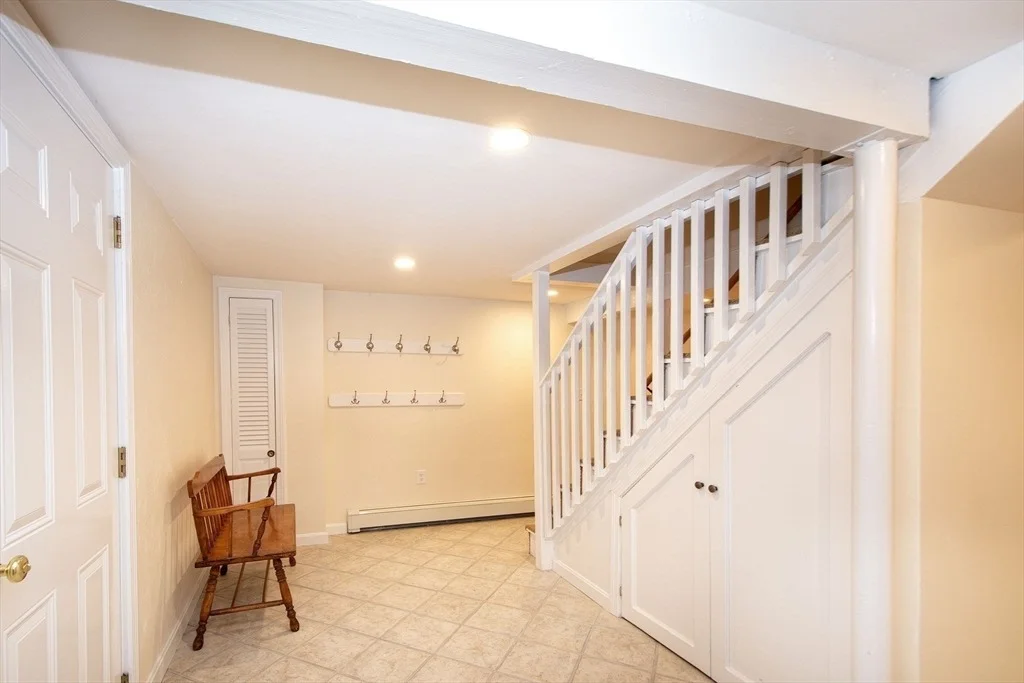 Photo of 39 Ledgewood Dr