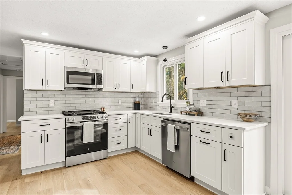 Photo of 293 Mendall Rd