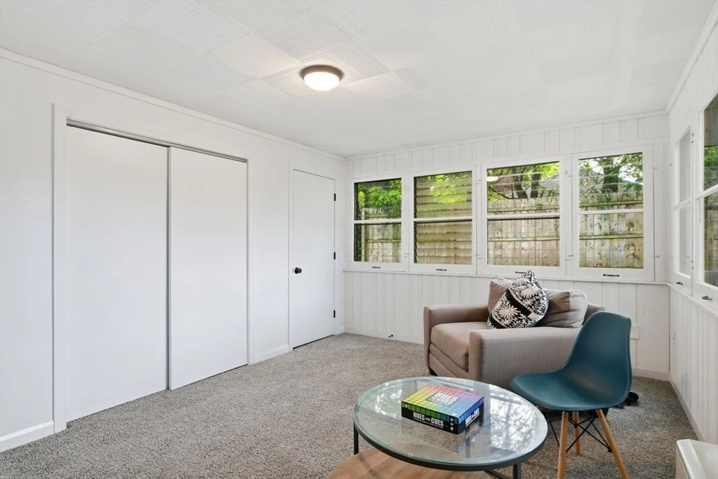 Photo of 620 Roosevelt Ave
