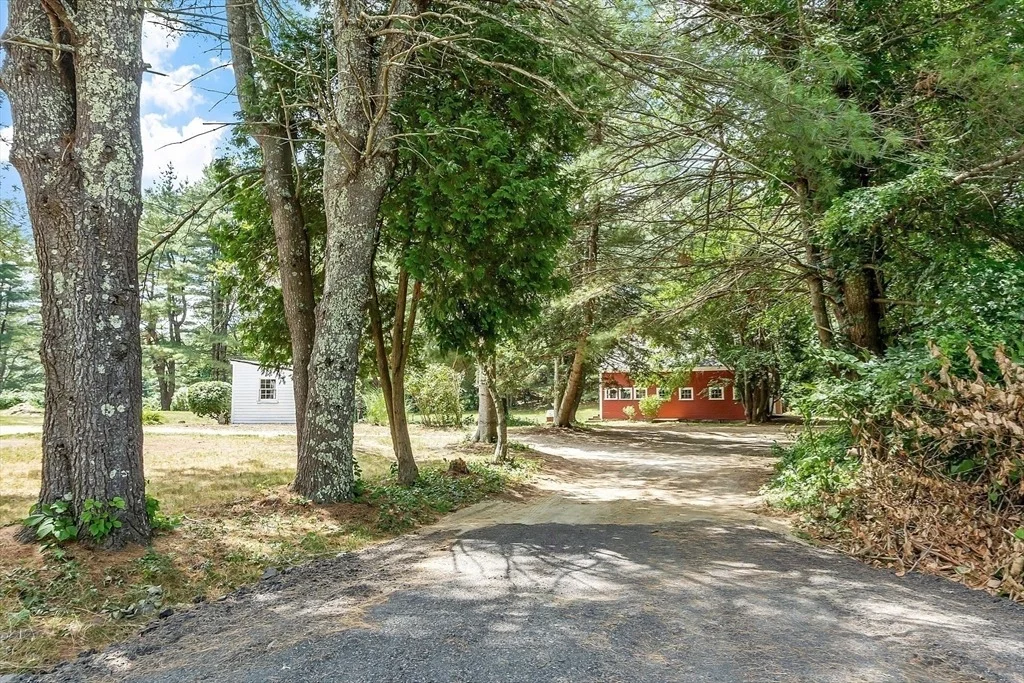 Photo of 573 Longley Rd