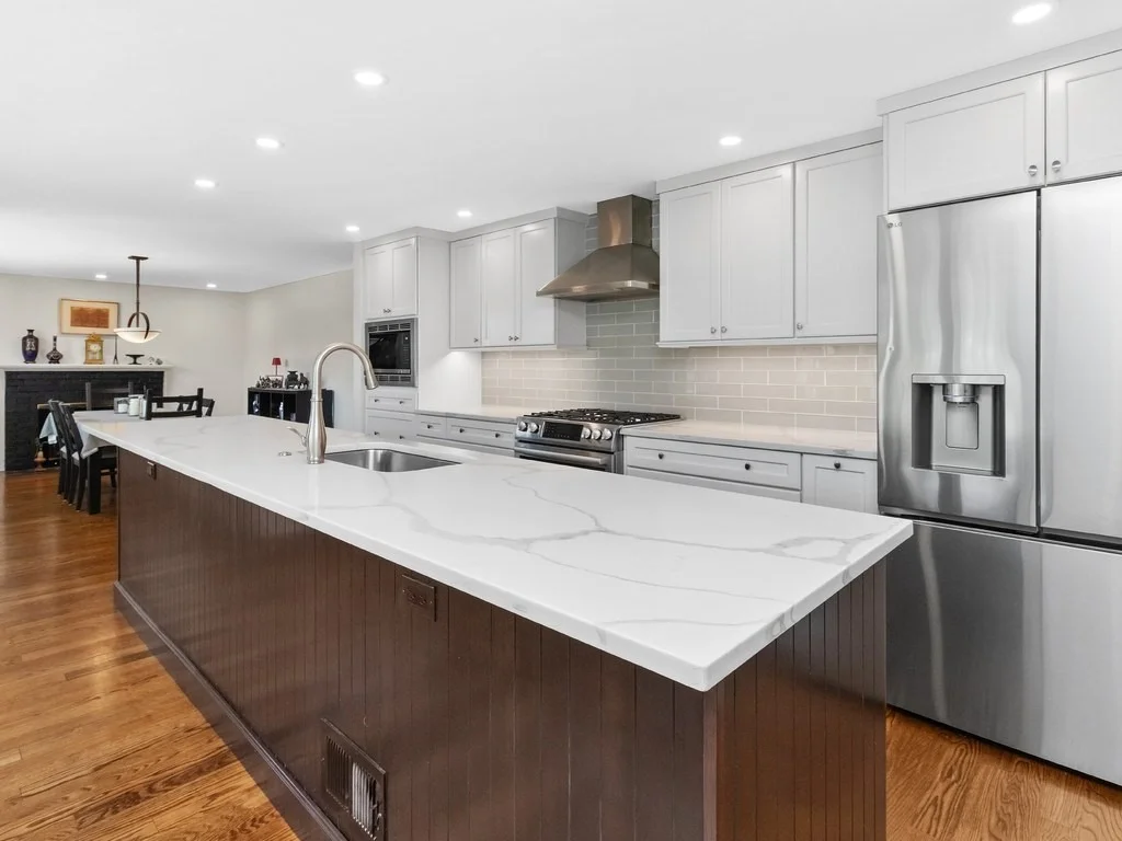 Photo of 694 Trapelo Road
