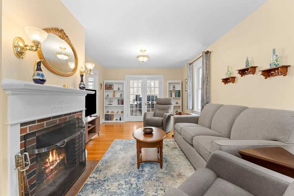 Photo of 15 Damon St