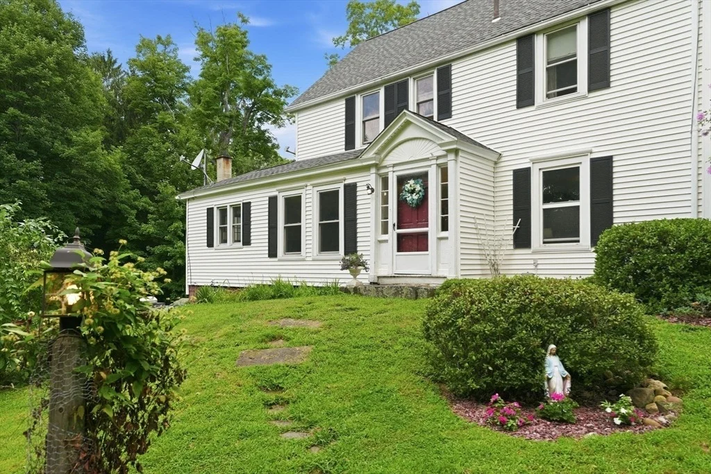 Photo of 211 Main St
