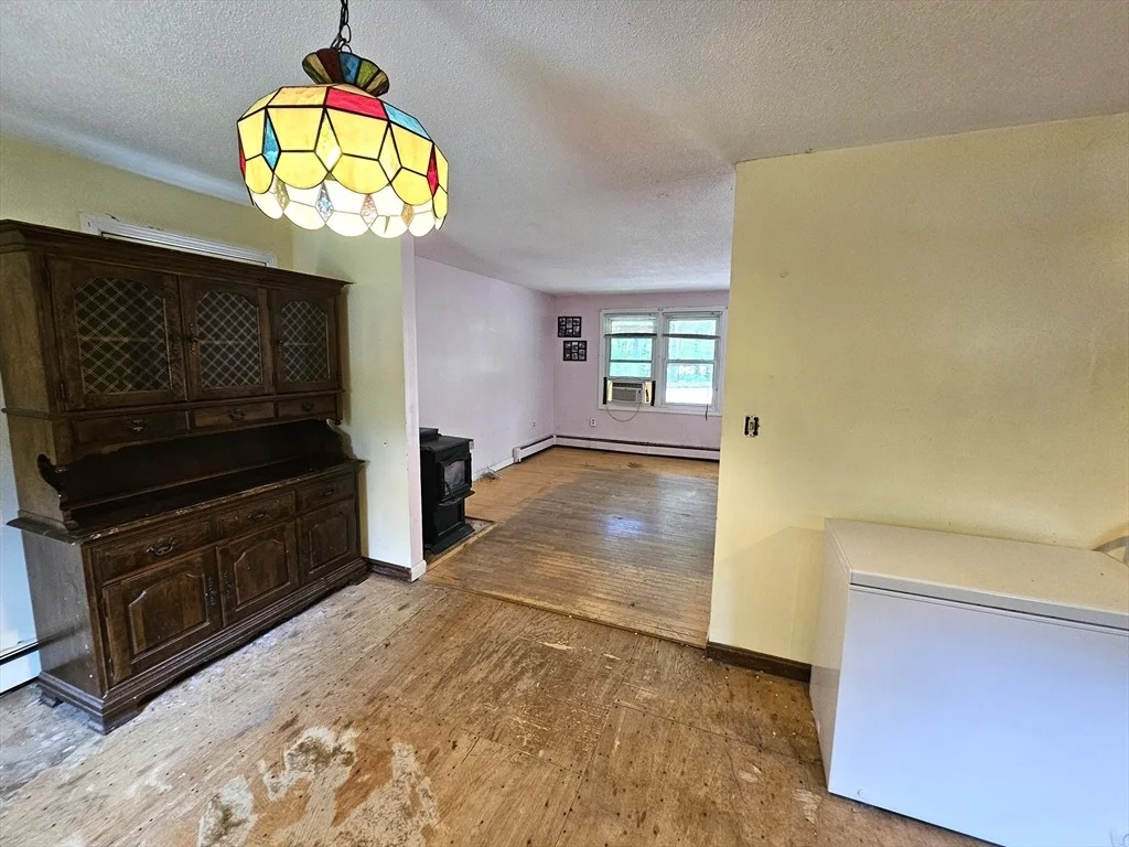 Photo of 405 Cooper Hill Rd