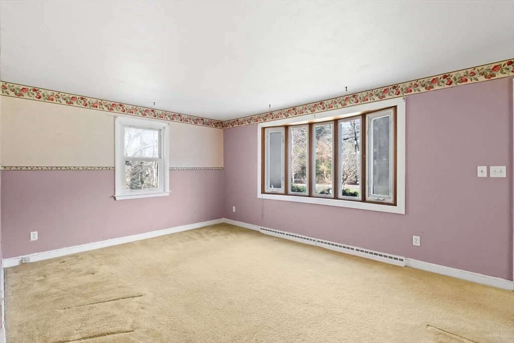 Photo of 14 Clay Pond Rd