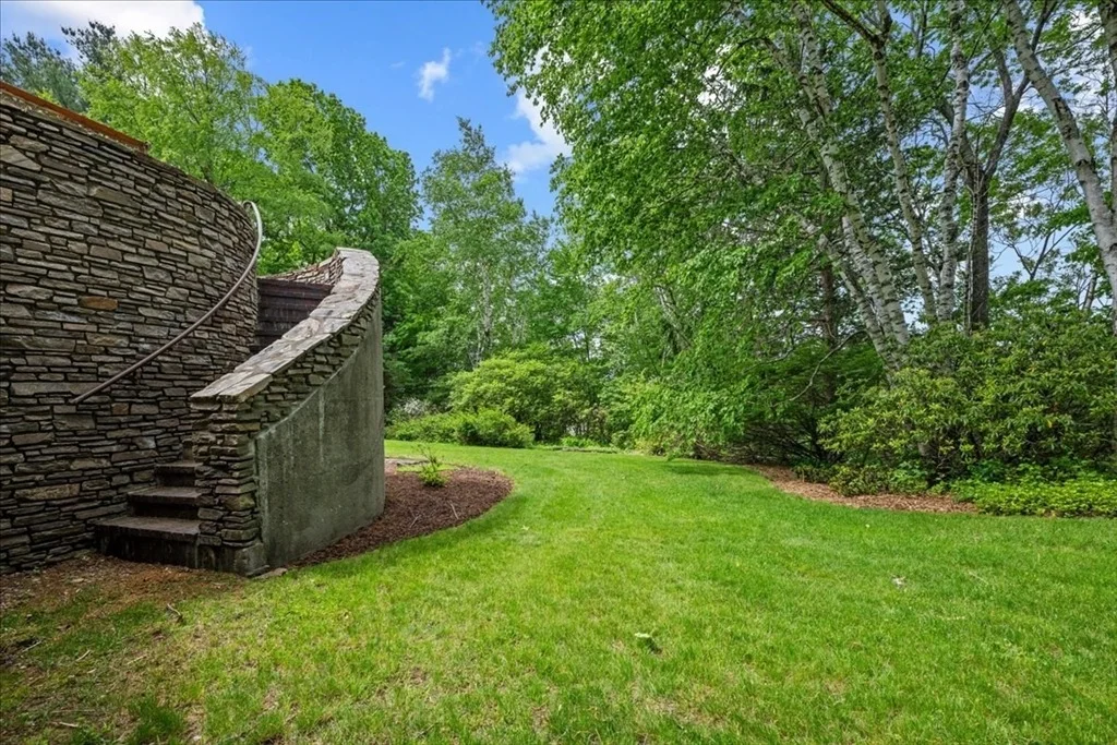 Photo of 45 Hickory Dr