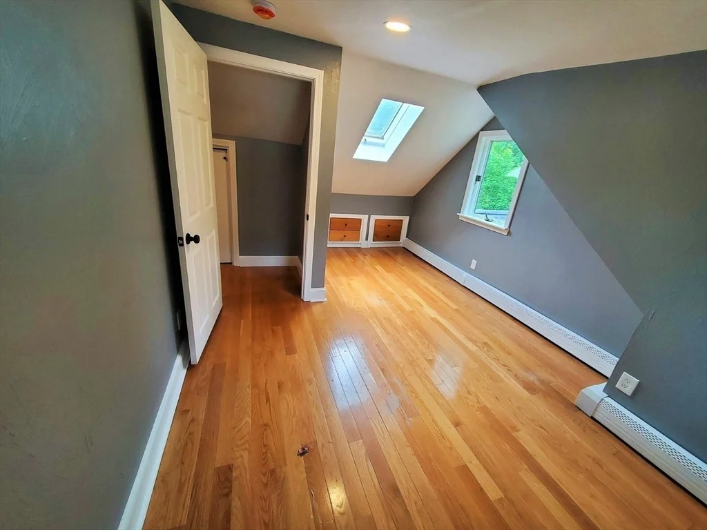 Photo of 286 Raynor Ave
