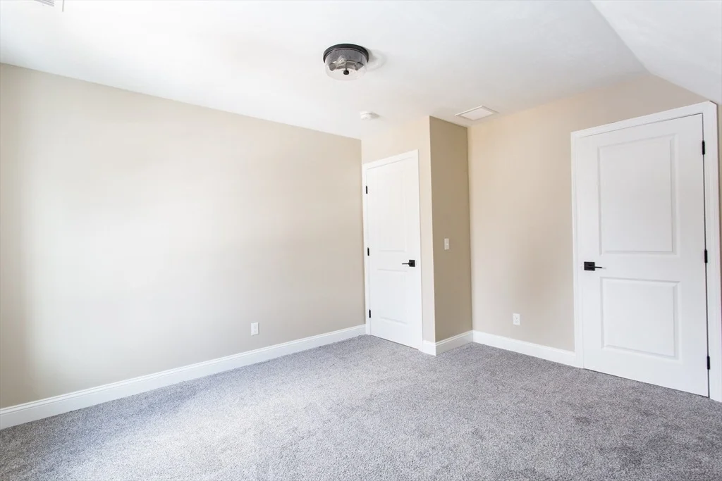 Photo of 129 East Road