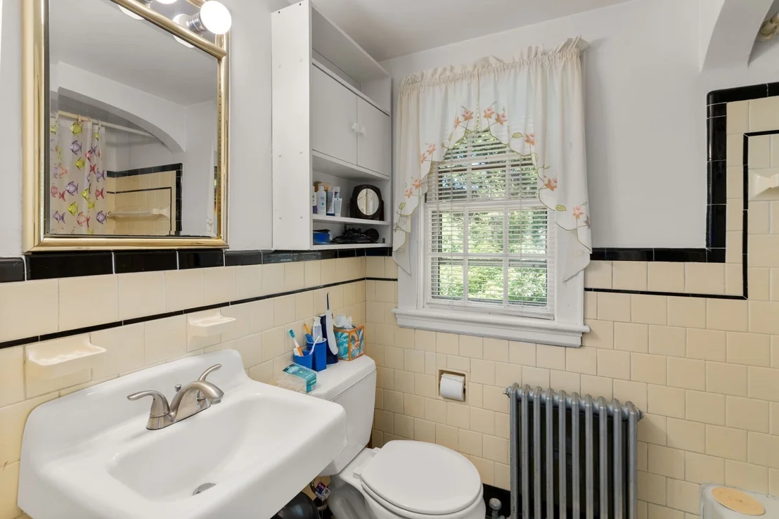 Photo of 20 Buswell Park