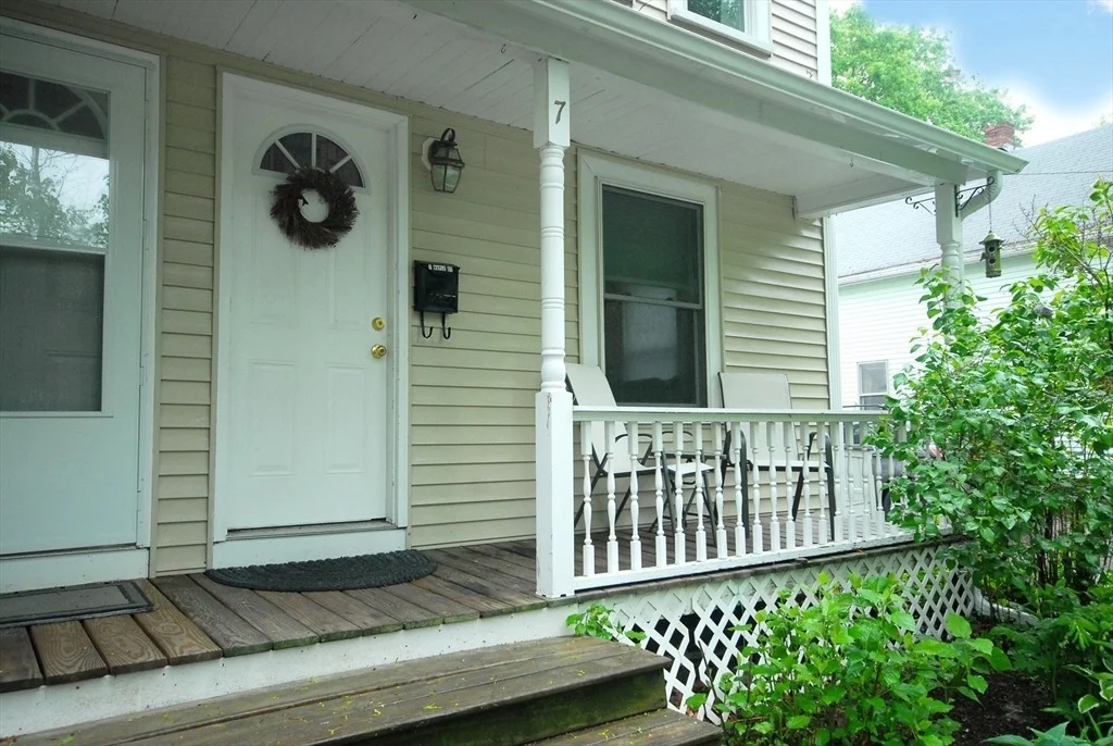 Photo of Unit 7 at 7 Maple Ct