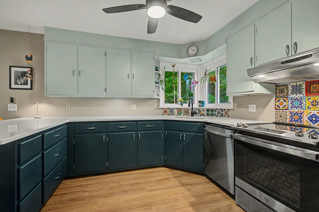 Photo of 10 Alden St